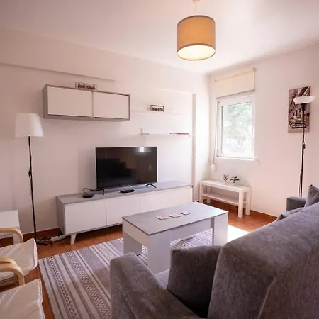 Cozy And Quiet 3-bedroom Flat Lisboa
