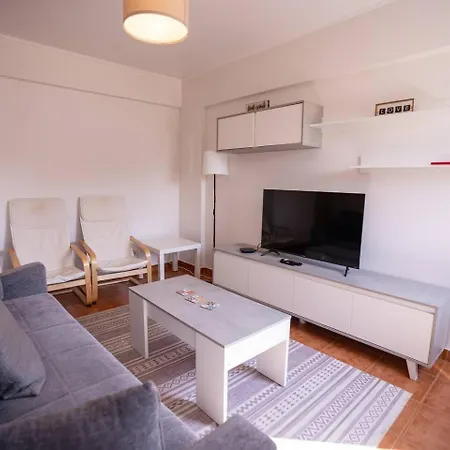 Cozy And Quiet 3-bedroom Flat Apartamento