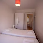 Cozy And Quiet 3-bedroom Flat Apartamento